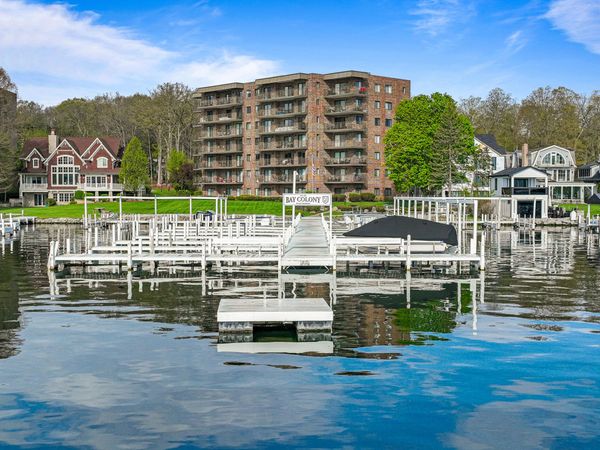 9 S Walworth Ave, Unit 603, Williams Bay, WI 53191