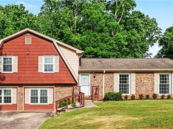 1315 Sanden Ferry Drive, Decatur, GA 30033