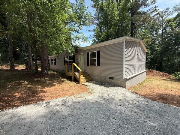166 Evergreen Dr , Villa Rica, GA 30180