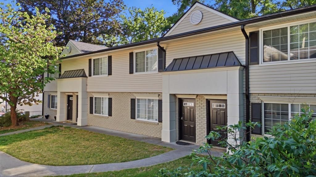 6940 Roswell Road, Unit 21C, Sandy Springs, GA 30328 Main Photo