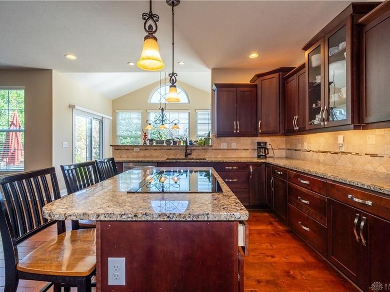 636 Brookmeade Court, Beavercreek, OH 45434 Photo 12