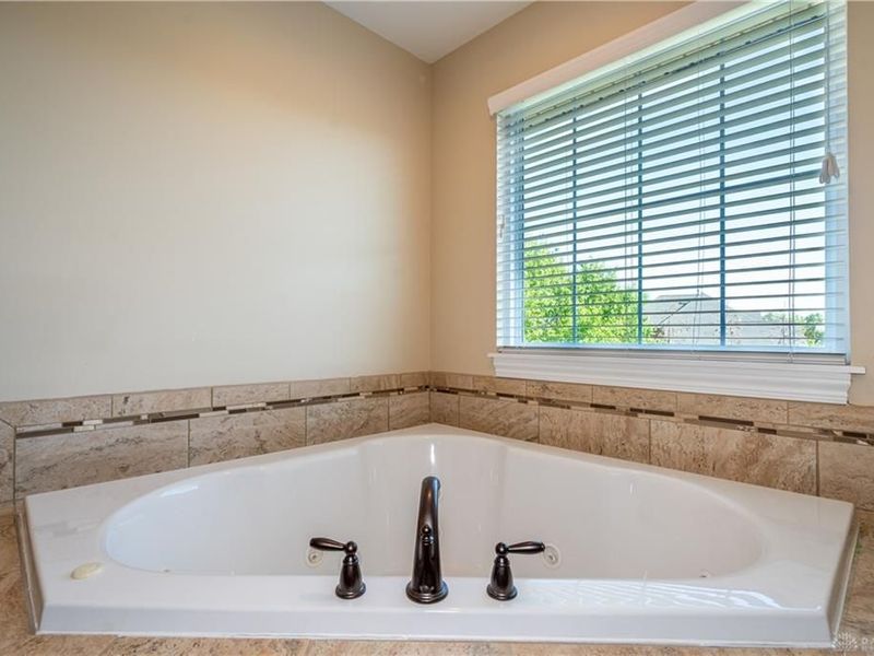 636 Brookmeade Court, Beavercreek, OH 45434 Photo 27