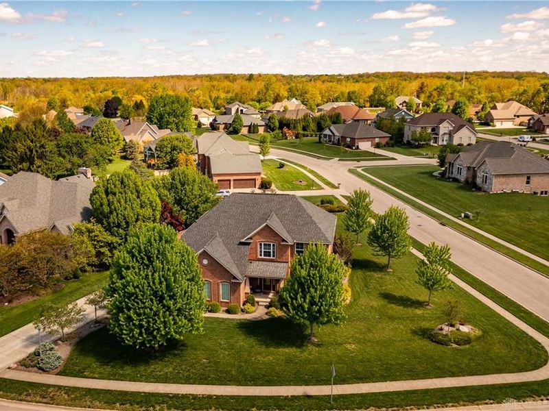 636 Brookmeade Court, Beavercreek, OH 45434 Photo 3
