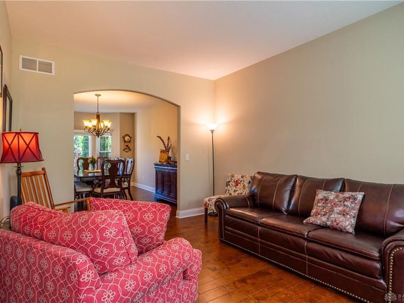 636 Brookmeade Court, Beavercreek, OH 45434 Photo 4