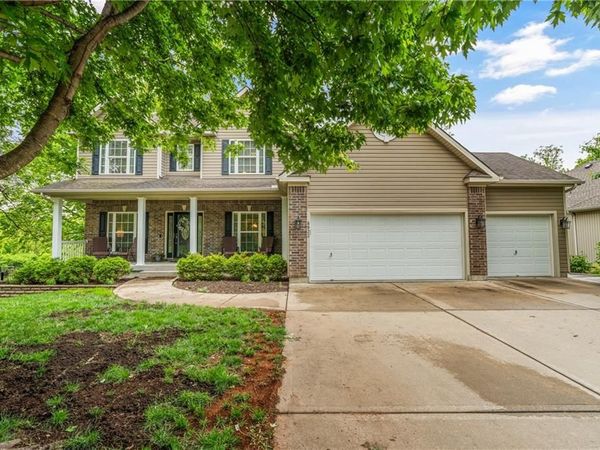 8923 NE 97th Street, Kansas City, MO 64157