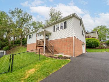 2299 Meadows Drive, Morgantown, WV 26505