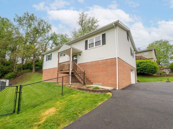 2299 Meadows Drive, Morgantown, WV 26505
