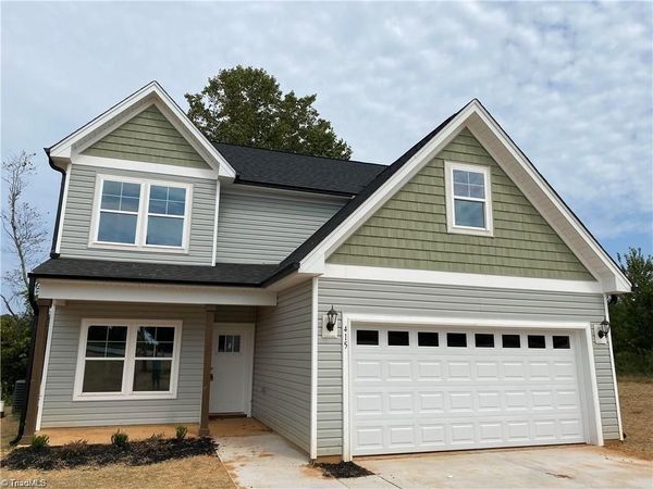 415 E Lee Avenue , Yadkinville, NC 27055