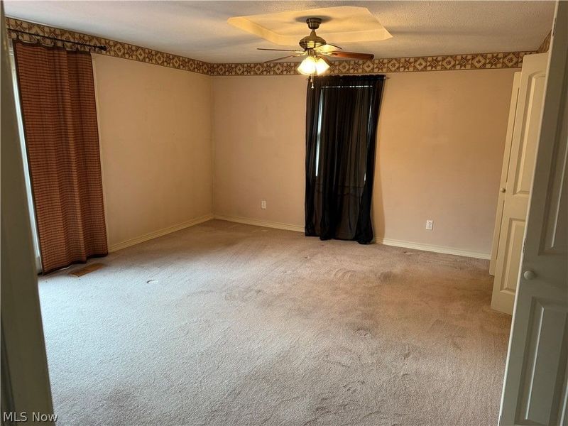 10083 Stillwater Road SE, Uhrichsville, OH 44683 Photo 11