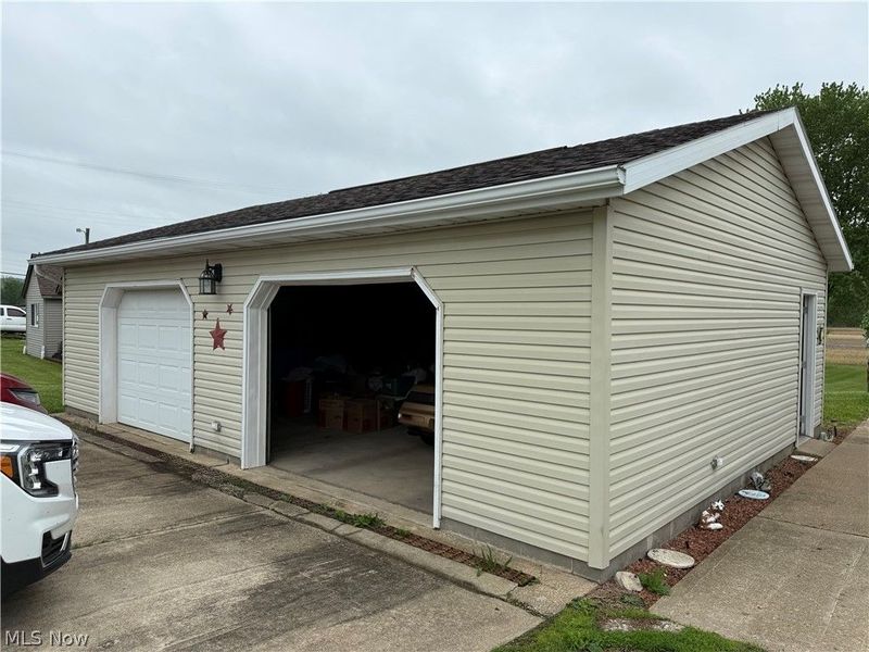 10083 Stillwater Road SE, Uhrichsville, OH 44683 Photo 3