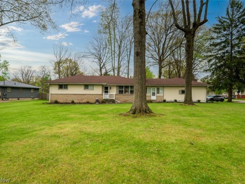503 E Montrose Street , Youngstown, OH 44505 Photo 1