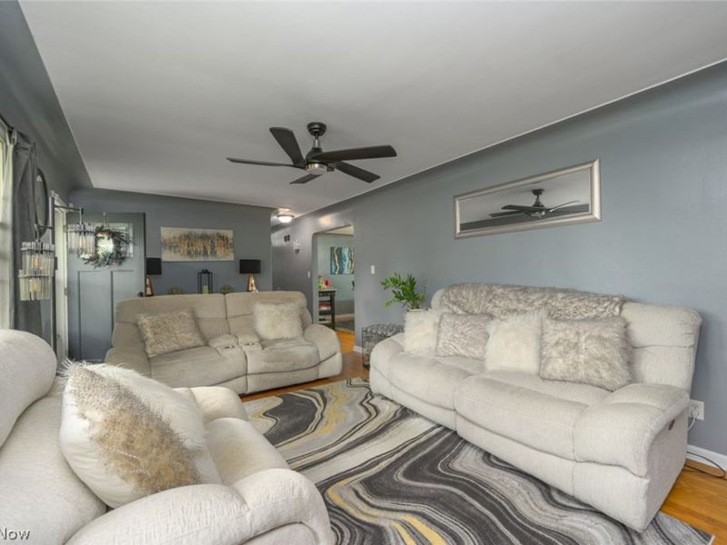 503 E Montrose Street , Youngstown, OH 44505 Photo 11