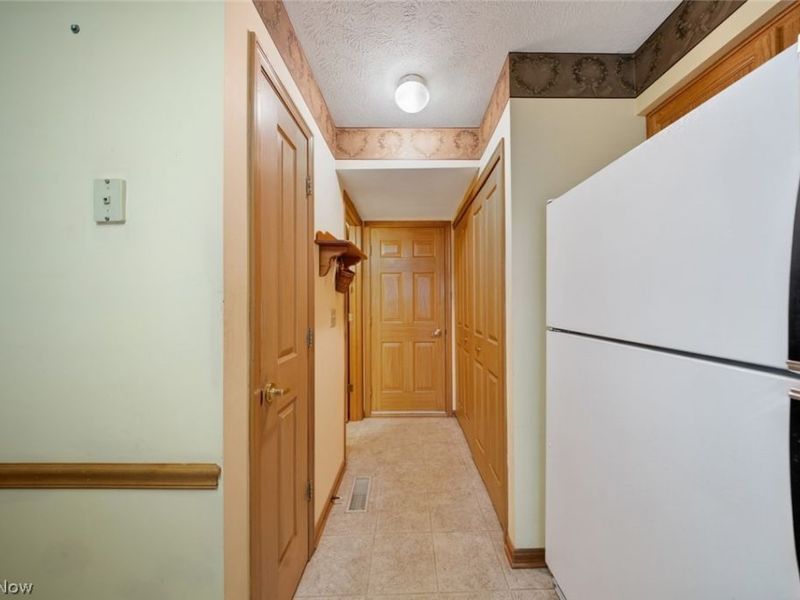 23174 Grist Mill Court , Olmsted Falls, OH 44138 Photo 26