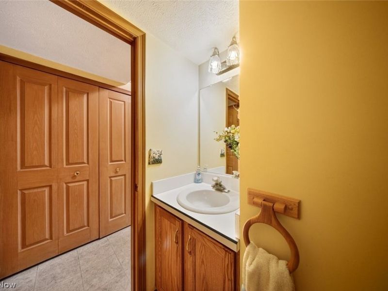 23174 Grist Mill Court , Olmsted Falls, OH 44138 Photo 27