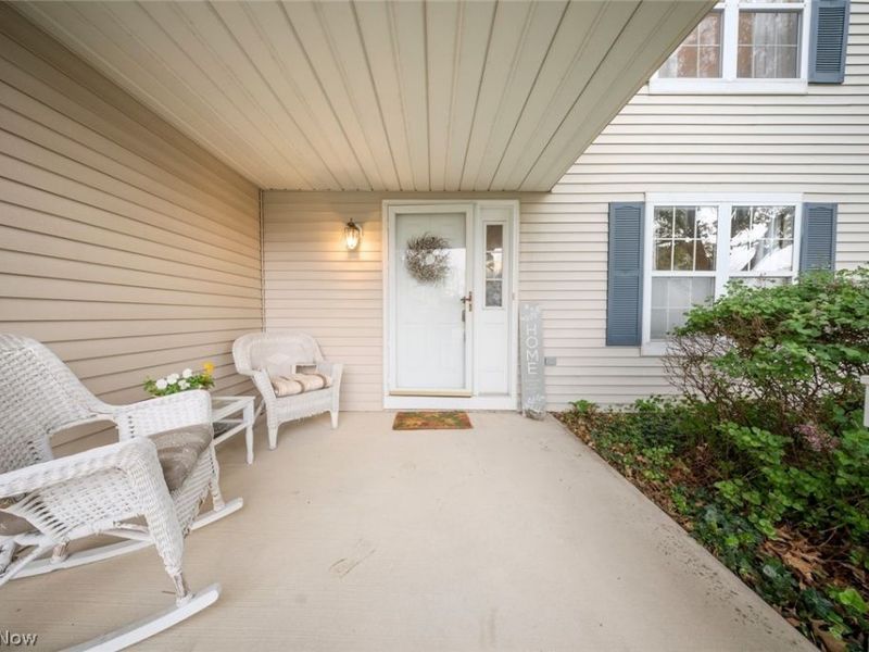 23174 Grist Mill Court , Olmsted Falls, OH 44138 Photo 3