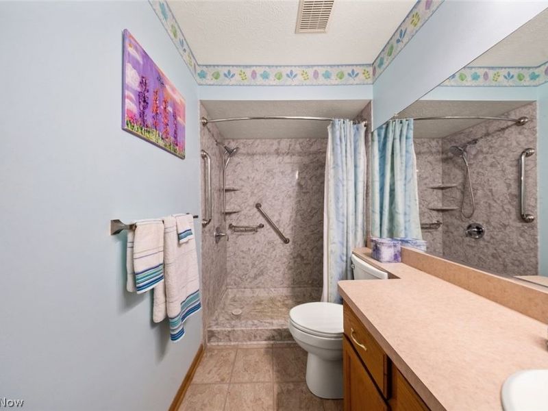 23174 Grist Mill Court , Olmsted Falls, OH 44138 Photo 35