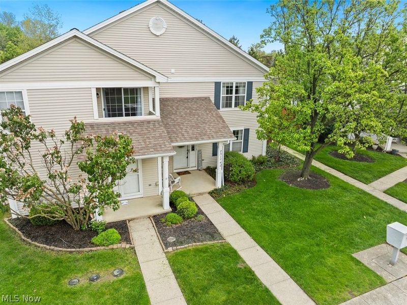 23174 Grist Mill Court , Olmsted Falls, OH 44138 Photo 46