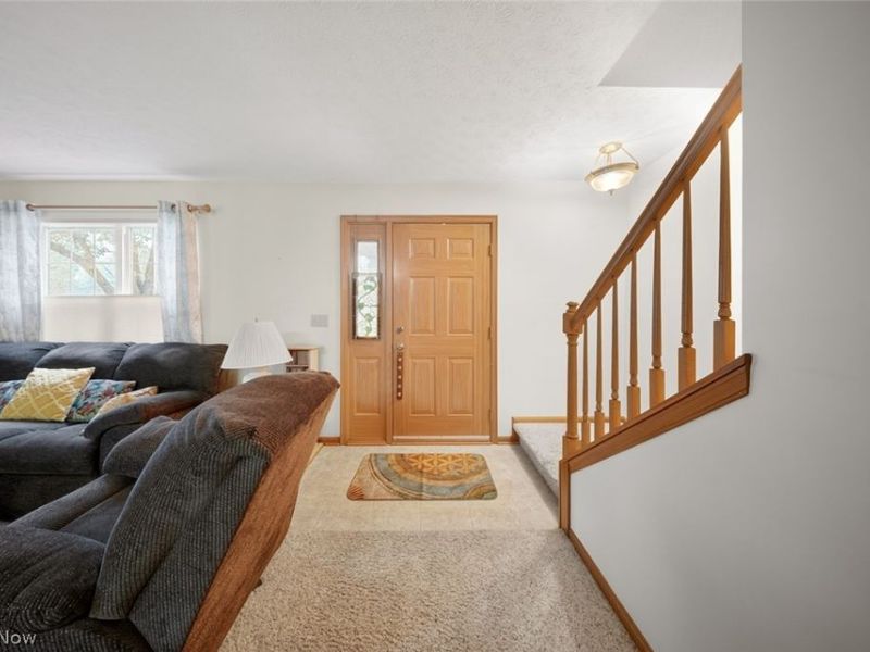 23174 Grist Mill Court , Olmsted Falls, OH 44138 Photo 5