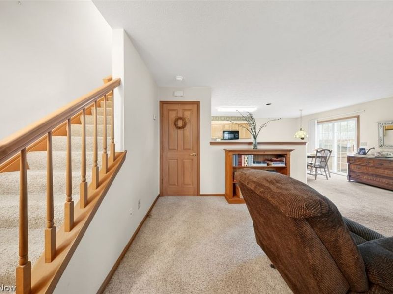 23174 Grist Mill Court , Olmsted Falls, OH 44138 Photo 6