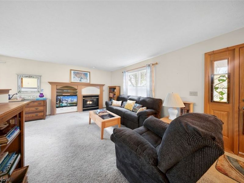 23174 Grist Mill Court , Olmsted Falls, OH 44138 Photo 8