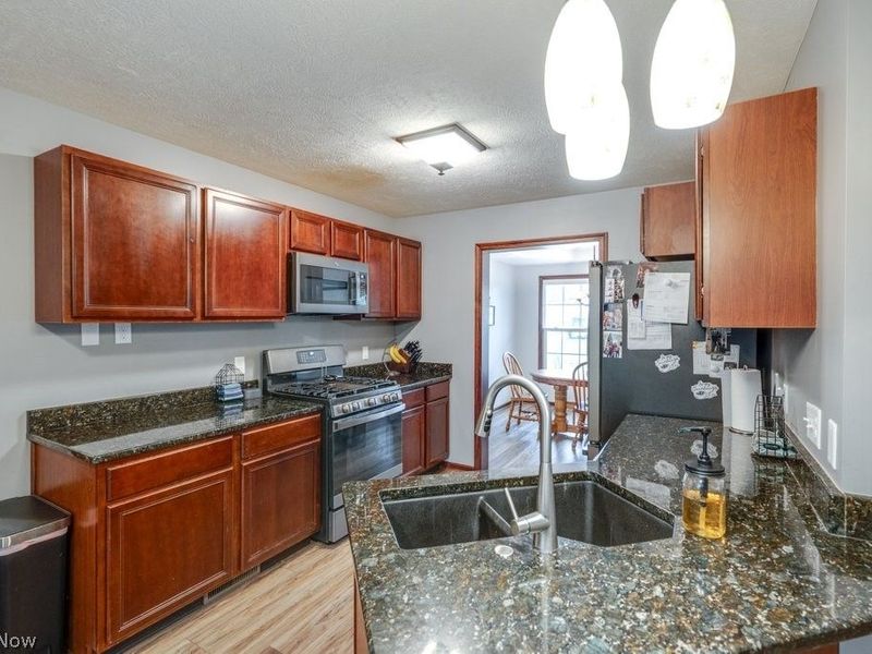 4138 Whispering Springs Lane, Mogadore, OH 44260 Photo 13