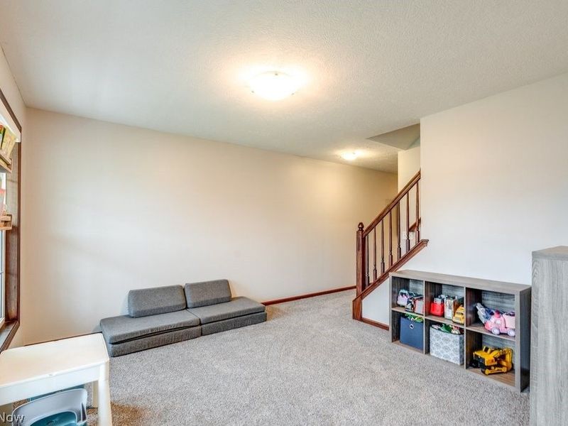 4138 Whispering Springs Lane, Mogadore, OH 44260 Photo 6