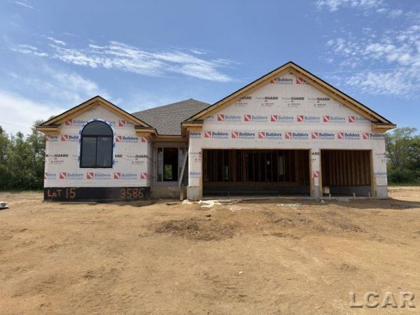 3586 Serra , Tecumseh, MI 49286