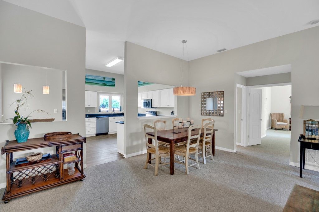 5040 Harmony Circle, Unit 201, Vero Beach, FL 32967 Photo