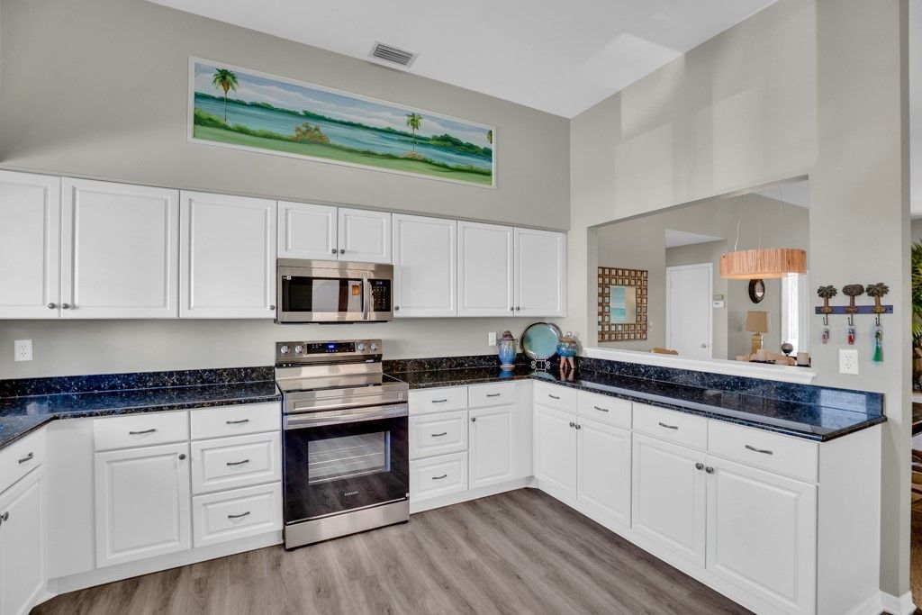 5040 Harmony Circle, Unit 201, Vero Beach, FL 32967 Photo