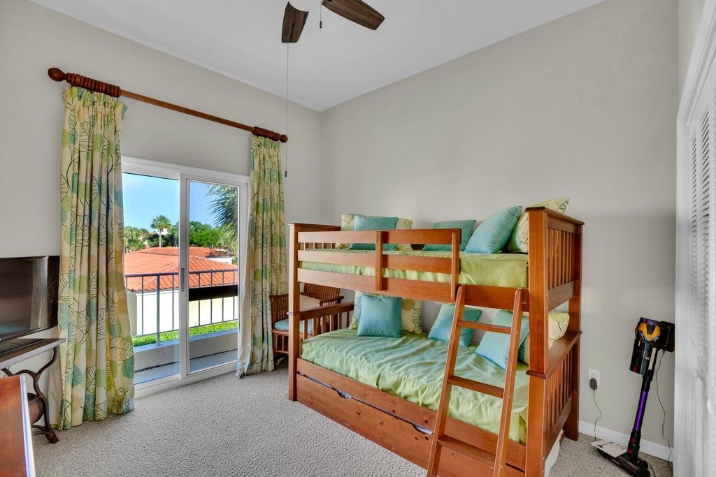 5040 Harmony Circle, Unit 201, Vero Beach, FL 32967 Photo