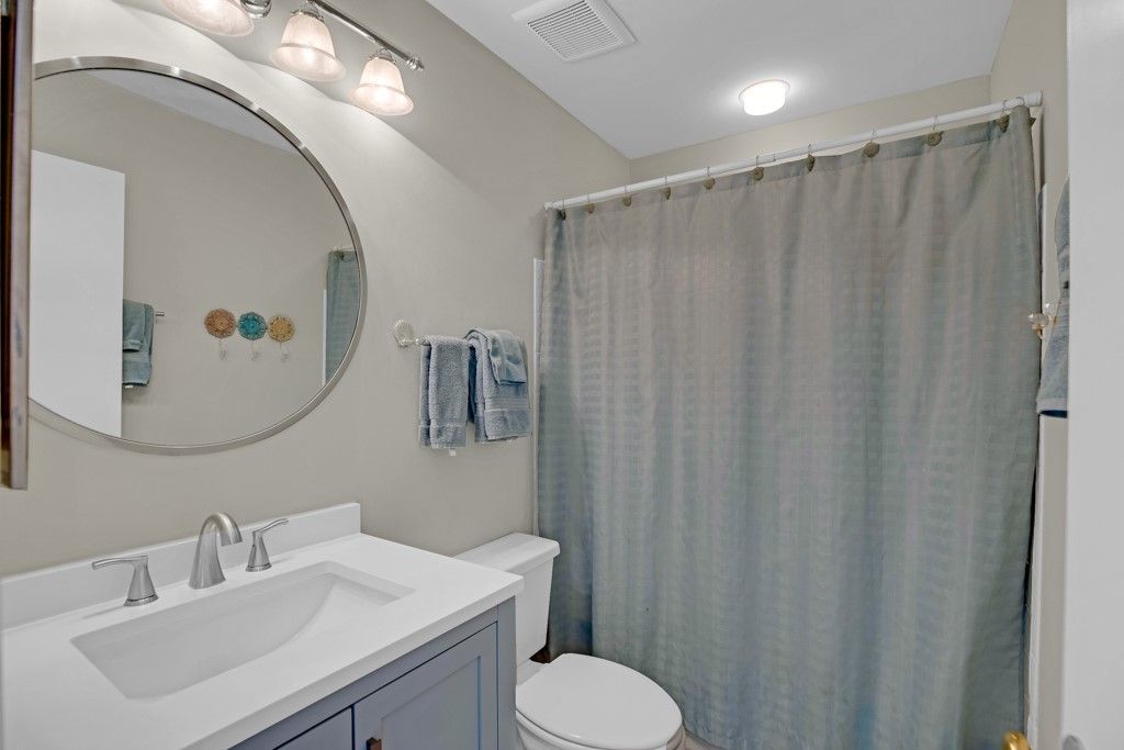 5040 Harmony Circle, Unit 201, Vero Beach, FL 32967 Photo