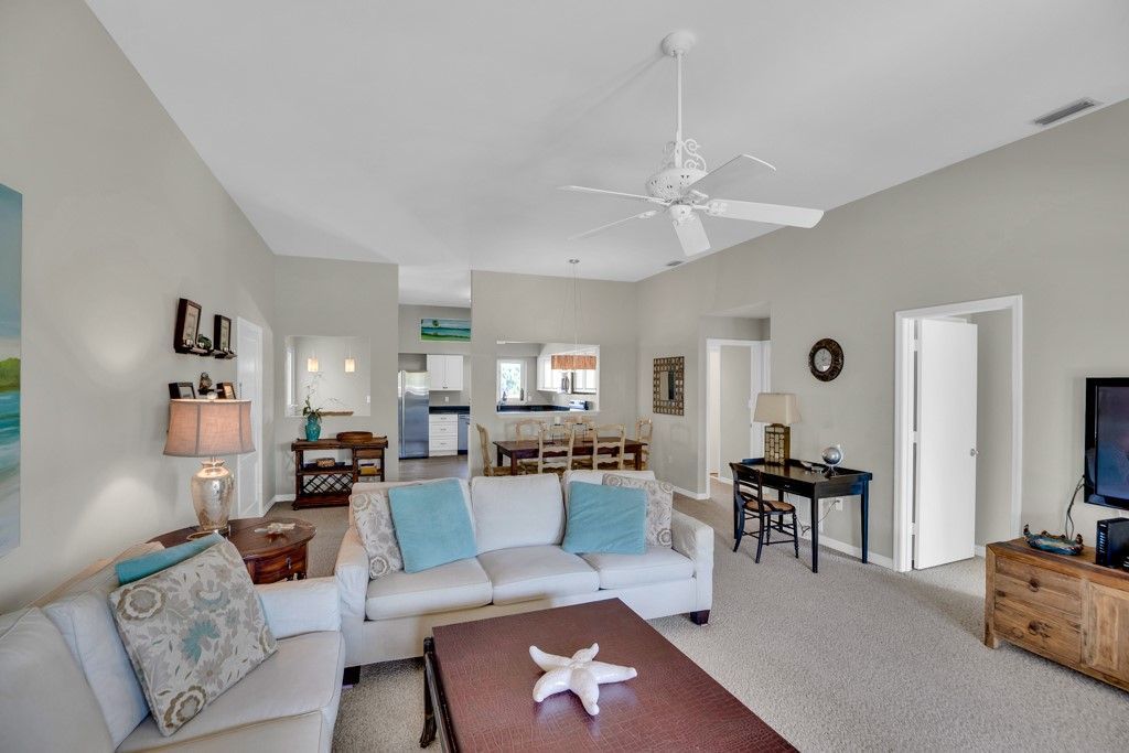 5040 Harmony Circle, Unit 201, Vero Beach, FL 32967 Photo