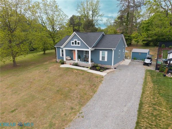 92 Meadow Lane, Middlesex, VA 23175