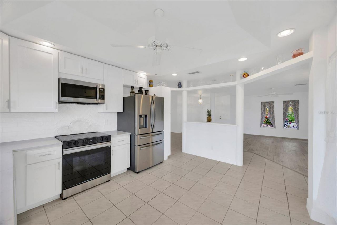 8143 Channel Drive , Port Richey, FL 34668 Photo