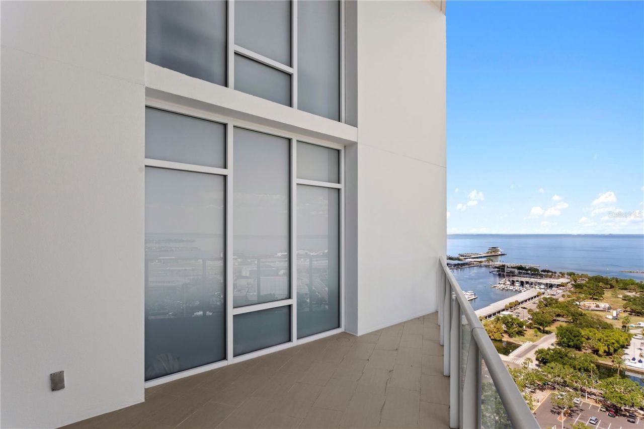 175 1st Street S, Unit 2307, Saint Petersburg, FL 33701 Photo
