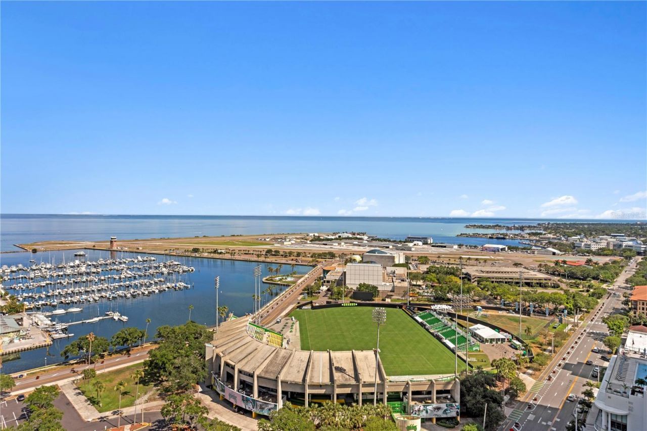 175 1st Street S, Unit 2307, Saint Petersburg, FL 33701 Photo