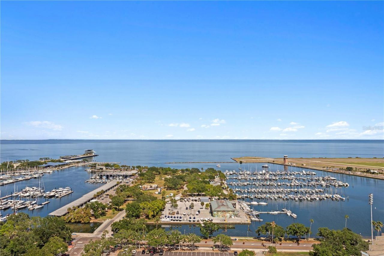 175 1st Street S, Unit 2307, Saint Petersburg, FL 33701 Photo