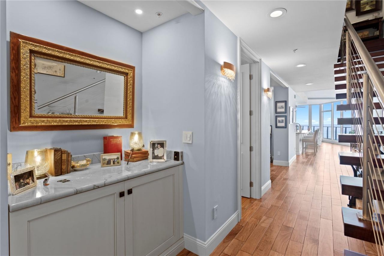 175 1st Street S, Unit 2307, Saint Petersburg, FL 33701 Photo