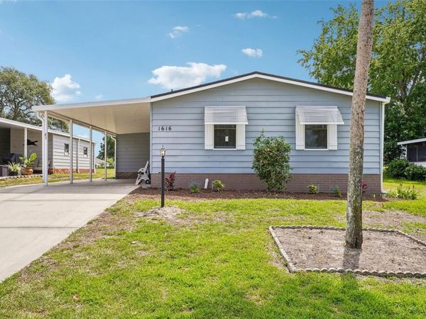 1616 W SCHWARTZ BOULEVARD, THE VILLAGES, FL 32159