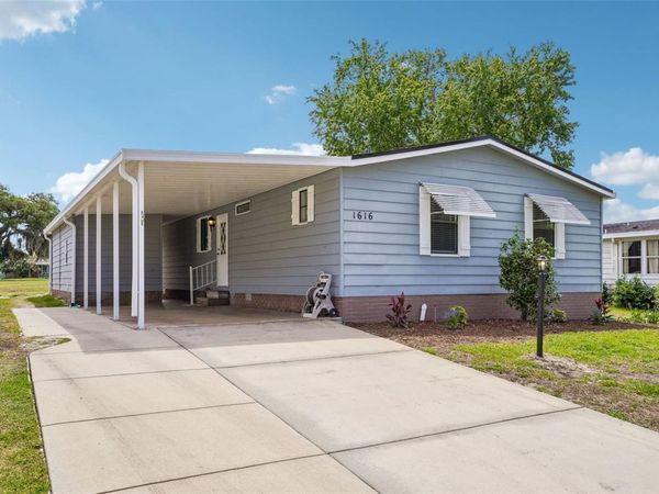 1616 W SCHWARTZ BOULEVARD, THE VILLAGES, FL 32159