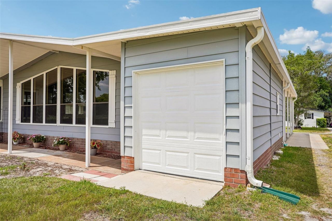 1616 W Schwartz Boulevard, The Villages, FL 32159 Photo