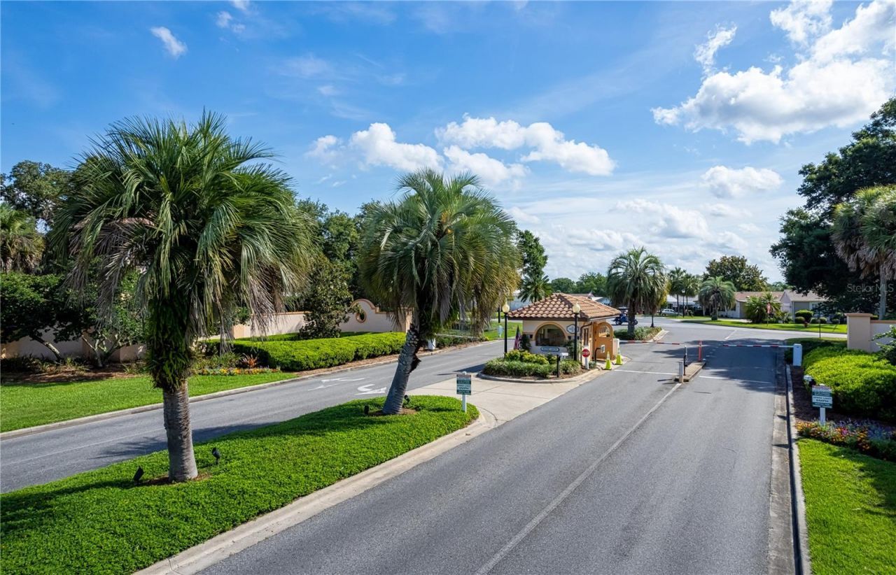 1616 W Schwartz Boulevard, The Villages, FL 32159 Photo