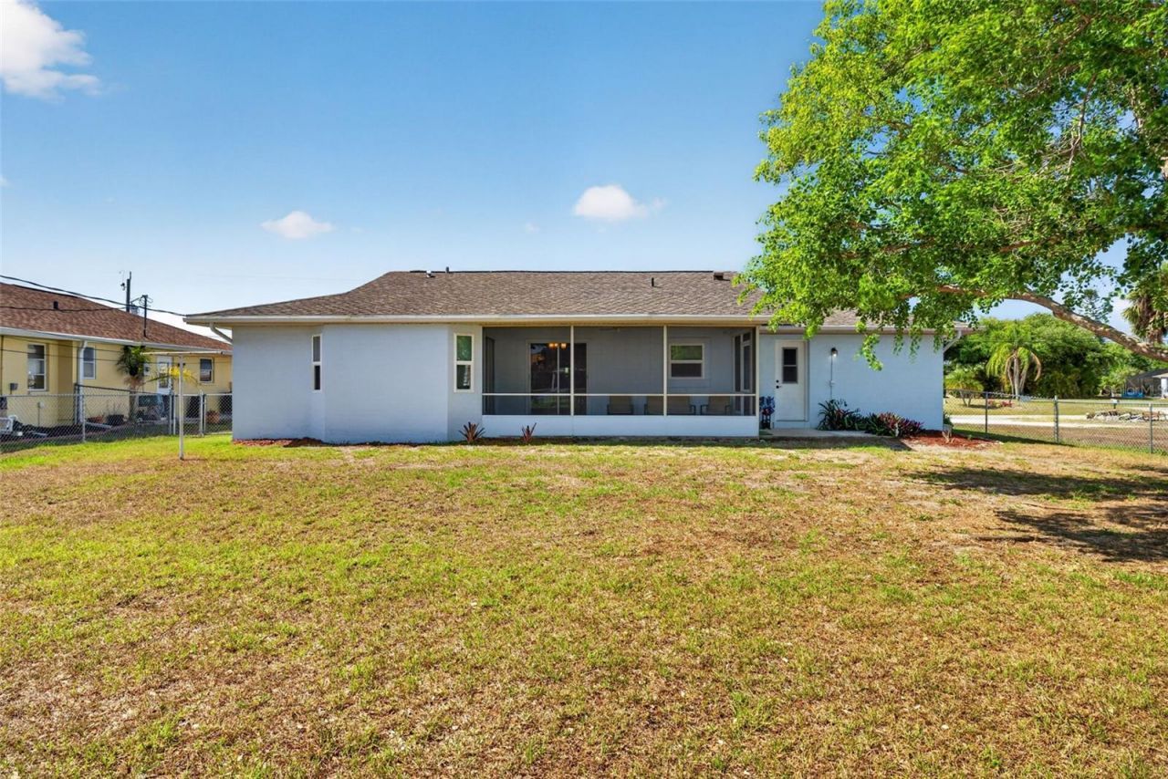 9116 Castlehill Avenue , Englewood, FL 34224 Photo