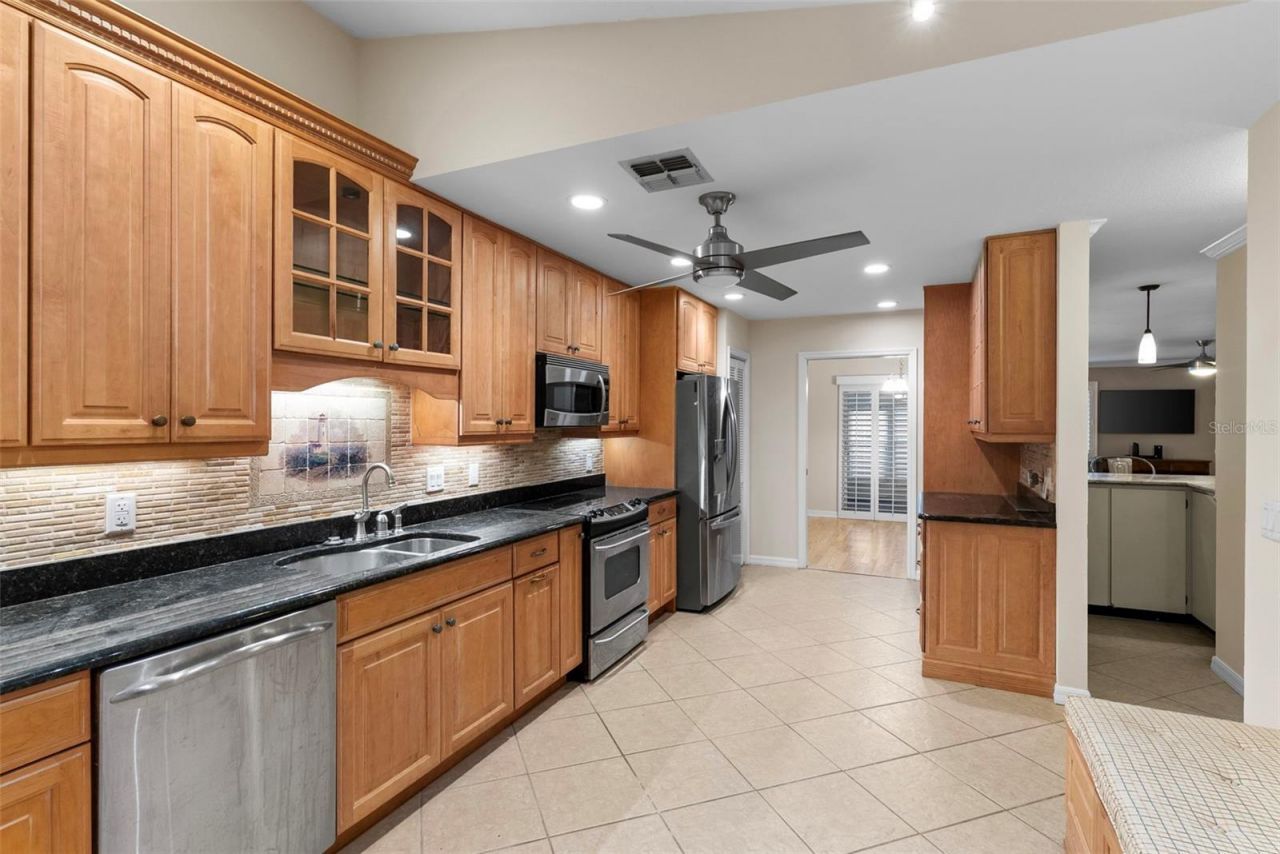 618 Maple Oak Circle, Unit 108, Altamonte Springs, FL 32701 Photo