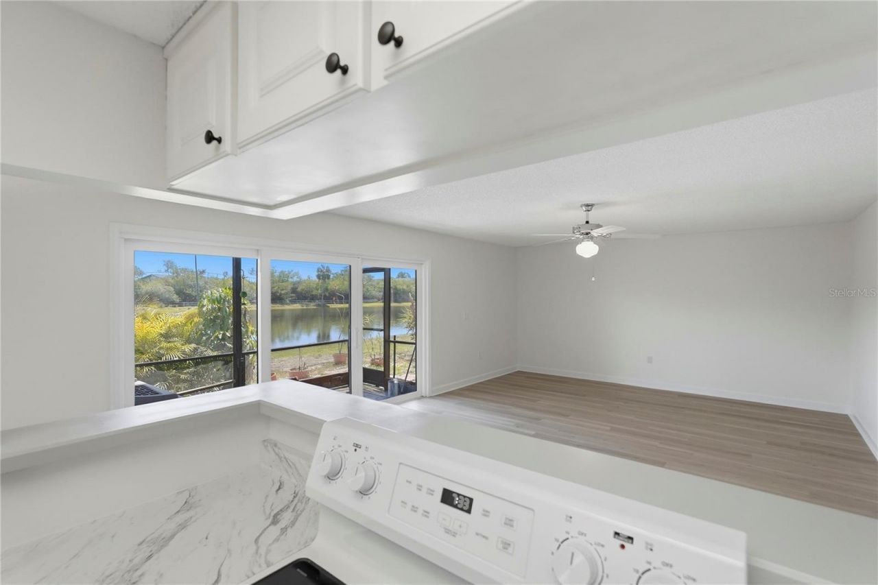 724 115 Avenue N, Unit 2205, Saint Petersburg, FL 33716 Photo