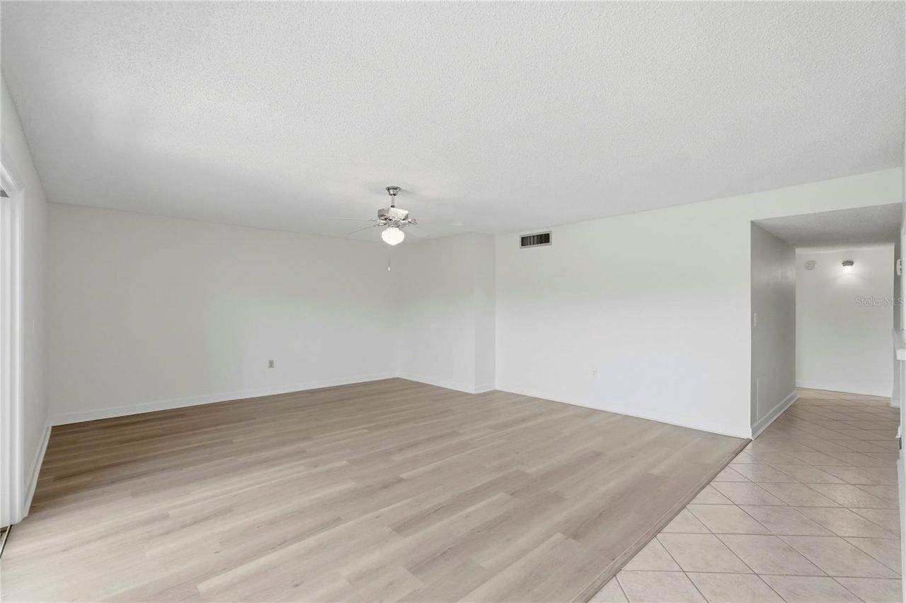 724 115 Avenue N, Unit 2205, Saint Petersburg, FL 33716 Photo