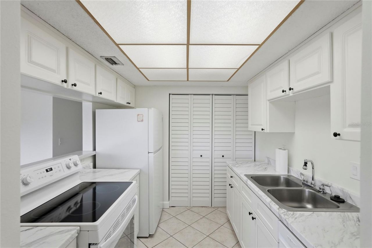 724 115 Avenue N, Unit 2205, Saint Petersburg, FL 33716 Photo