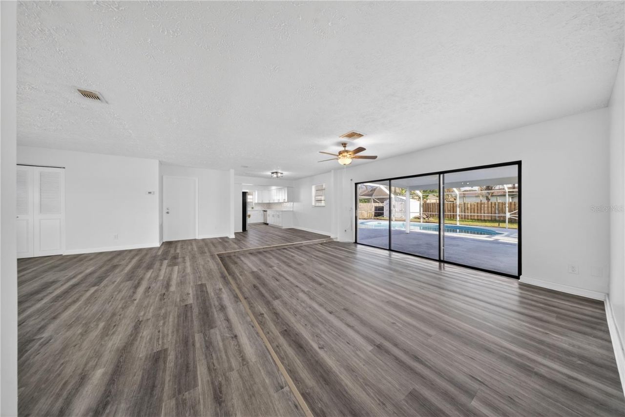 214 SE Duval Avenue , Port Saint Lucie, FL 34983 Photo