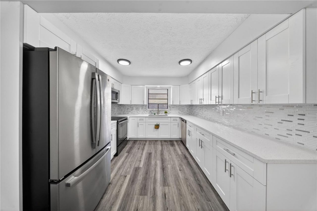 214 SE Duval Avenue , Port Saint Lucie, FL 34983 Photo