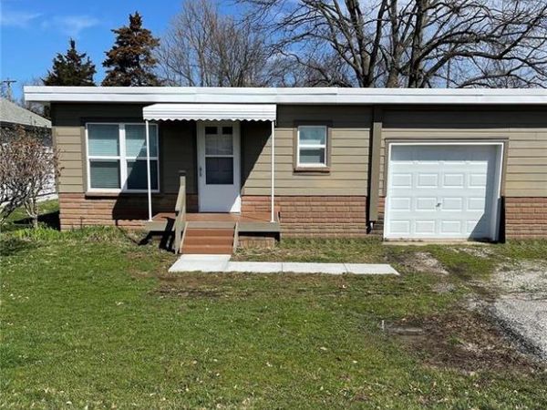 1804 W HIGHWAY 50 , O'Fallon, IL 62269